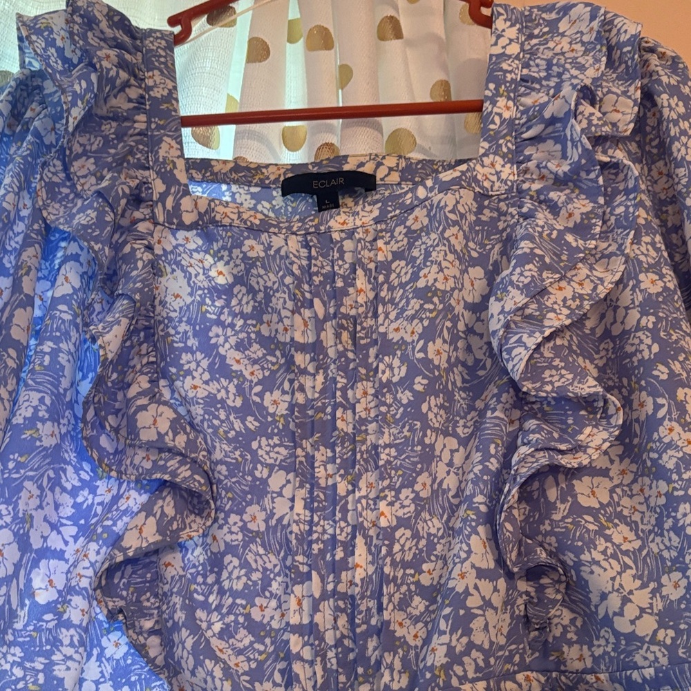 Chic Blue Patterned Ruffle Blouse - image 5